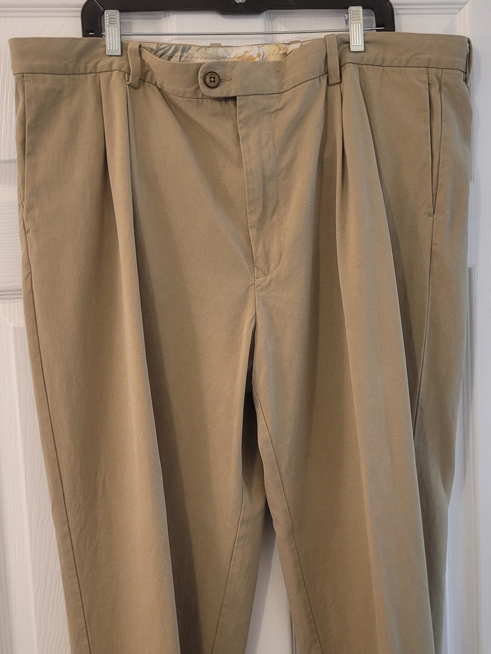 Tommy Bahama Khaki Pants Silk with Floral Waistband Size 42x30